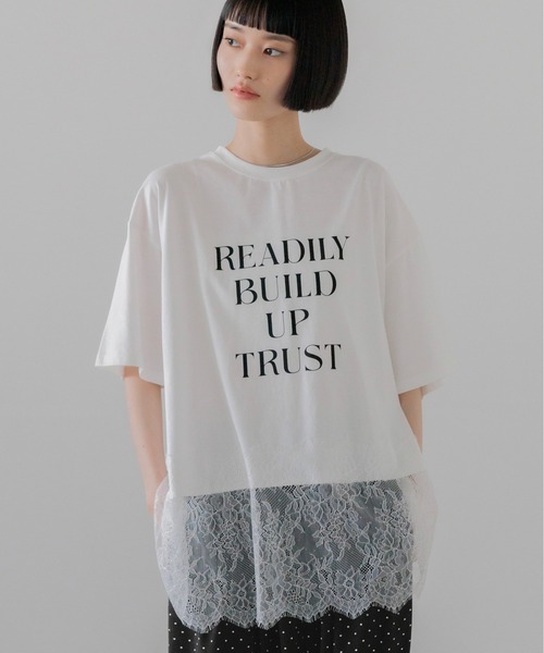 LOWRYS FARM(ローリーズファーム)の「スソレースロゴTEE 771114(Tシャツ/カットソー・レディース・グレー/ブラック/ホワイト・FREE)」の2枚目の写真