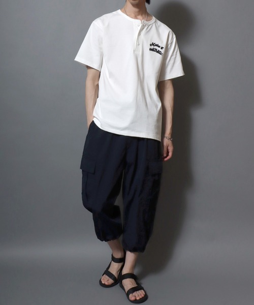 ANPAS(アンパス)の「Dry-Touch Cotton Henley T-Shirt / 【吸水速乾 綿100%】ドライコットン ヘンリーネック 刺繍半袖Tシャツ メンズ レディース トップス 春夏 カットソー(Tシャツ/カットソー・メンズ・ホワイト/チャコールグレー/ブラック・L/M)」の22枚目の写真