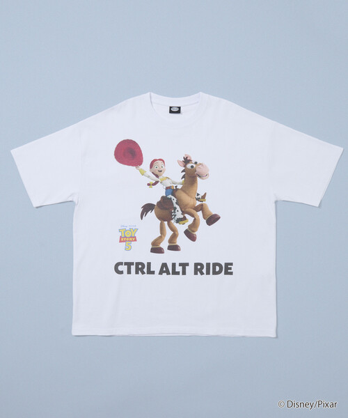 FREAK'S STORE(フリークスストア)の「限定展開 「トイ・ストーリー5」デザイン 別注 キャラクター クルーネック プリントTシャツ(Tシャツ/カットソー・メンズ・ホワイト/ゴールド/その他/オフホワイト/ナチュラル/シルバー・SMALL/MEDIUM/LARGE)」の10枚目の写真
