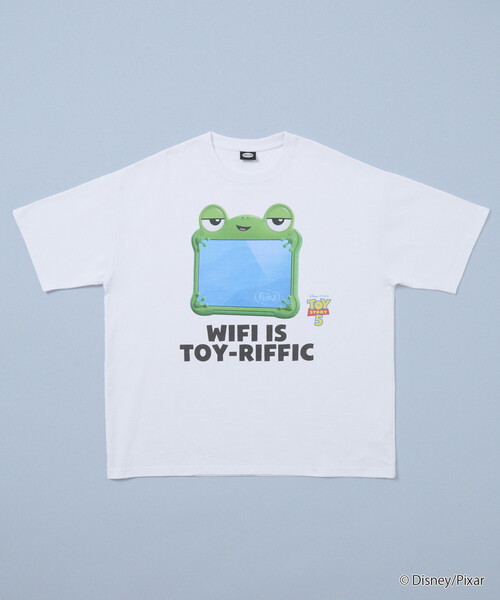 FREAK'S STORE(フリークスストア)の「限定展開 「トイ・ストーリー5」デザイン 別注 キャラクター クルーネック プリントTシャツ(Tシャツ/カットソー・メンズ・ホワイト/ゴールド/その他/オフホワイト/ナチュラル/シルバー・SMALL/MEDIUM/LARGE)」の9枚目の写真