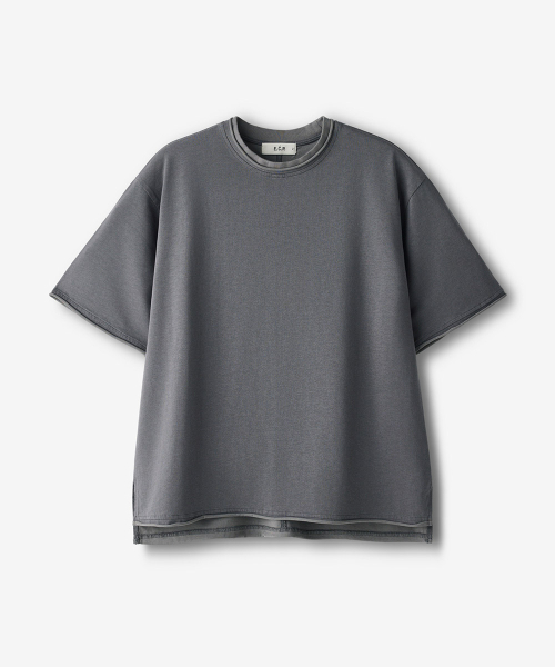 ECORR（エコル）の「[ユニセックス] レイヤード切り替えクロップ半袖Tシャツ_チャコール（Tシャツ/カットソー・レディース・その他・M/L/XL）」の2枚目の写真