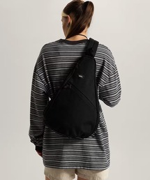VANS（バンズ）の「REACH スリングクロスボディバッグ / Reach Sling Black VN000T5WBLK1（ボディバッグ/ウエストポーチ）」