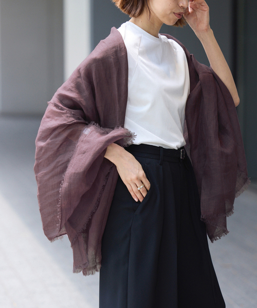 IENA(イエナ)の「NIMNIMDUAI/ニムニムデュアイ 別注 PREMIUM LINEN GAUZE STOLE ストール(ストール/ショール・レディース・ボルドー/グレー/ベージュ/チャコールグレー・FREE)」の4枚目の写真