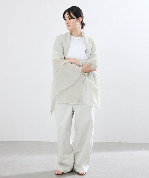 IENA(イエナ)の「NIMNIMDUAI/ニムニムデュアイ 別注 PREMIUM LINEN GAUZE STOLE ストール(ストール/ショール・レディース・ボルドー/グレー/ベージュ/チャコールグレー・FREE)」の6枚目の写真