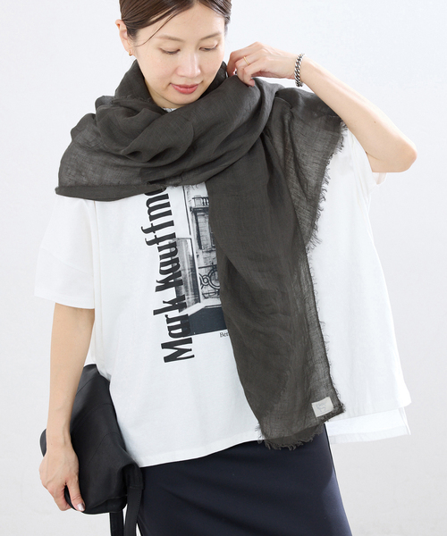 IENA(イエナ)の「NIMNIMDUAI/ニムニムデュアイ 別注 PREMIUM LINEN GAUZE STOLE ストール(ストール/ショール・レディース・ボルドー/グレー/ベージュ/チャコールグレー・FREE)」の9枚目の写真