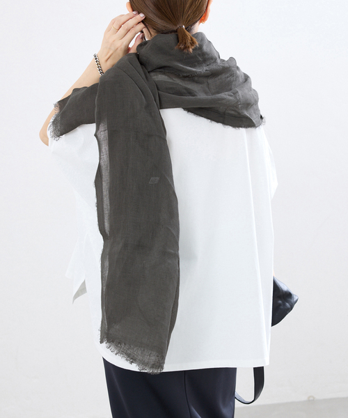 IENA(イエナ)の「NIMNIMDUAI/ニムニムデュアイ 別注 PREMIUM LINEN GAUZE STOLE ストール(ストール/ショール・レディース・ボルドー/グレー/ベージュ/チャコールグレー・FREE)」の11枚目の写真