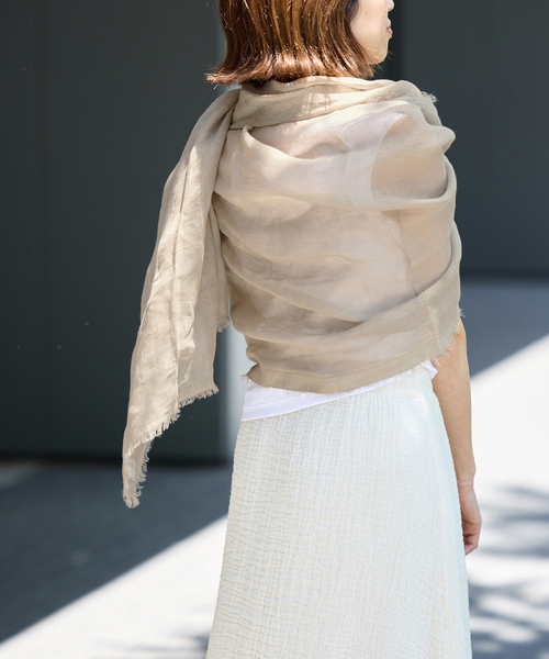 IENA(イエナ)の「NIMNIMDUAI/ニムニムデュアイ 別注 PREMIUM LINEN GAUZE STOLE ストール(ストール/ショール・レディース・ボルドー/グレー/ベージュ/チャコールグレー・FREE)」の21枚目の写真