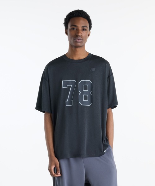 NEW BALANCE(ニューバランス)の「ショートスリーブTシャツ(Tシャツ/カットソー・メンズ・ブラック/グレイッシュブルー/ライトブラウン・XX-LARGE/X-LARGE/LARGE/MEDIUM/SMALL)」の1枚目の写真