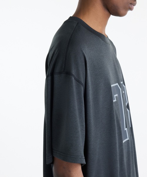 NEW BALANCE(ニューバランス)の「ショートスリーブTシャツ(Tシャツ/カットソー・メンズ・ブラック/グレイッシュブルー/ライトブラウン・XX-LARGE/X-LARGE/LARGE/MEDIUM/SMALL)」の6枚目の写真