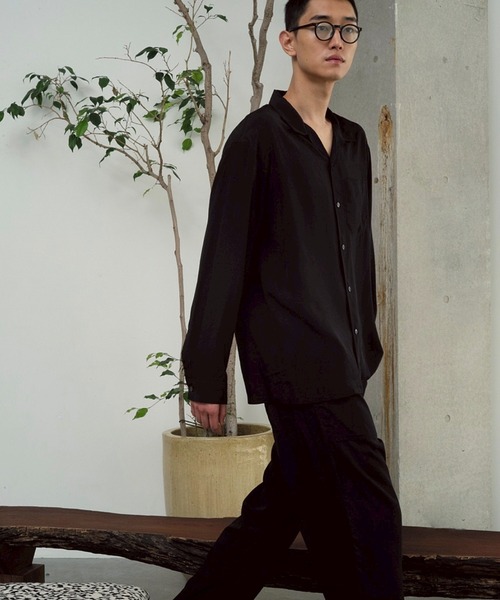 FRONT 11201（フロントワンワントゥーオーワン）の「Summer Rayon Open Collar Shirt（シャツ/ブラウス・メンズ・ブラック/ベージュ/ネイビー/ホワイト・S/M/L/XL）」の2枚目の写真