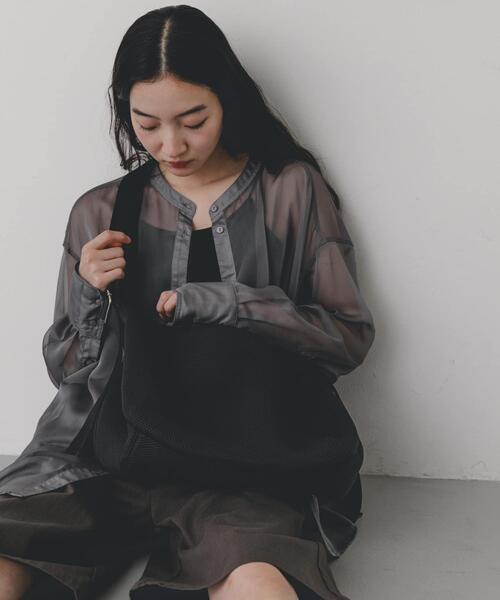 SENSE OF PLACE by URBAN RESEARCH(センスオブプレイスバイアーバンリサーチ)の「メッシュマンドリンショルダー(ショルダーバッグ・レディース・ベージュ/ブラック・ONE)」の5枚目の写真