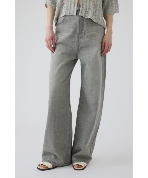 RIM.ARK(リムアーク)の「Middle straight light denim(ミドル ストレート ライト デニム)(デニムパンツ・レディース・グレー・36/34/38)」の1枚目の写真