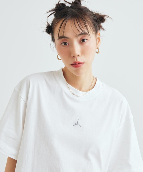JORDAN BRAND（ジョーダンブランド）の「ジョーダン エッセンシャル ウィメンズ ガールフレンド Tシャツ / Jordan Essentials Women's Girlfriend T-Shirt IM7155-100 White（Tシャツ/カットソー・レディース・ホワイト・L/XS/XL/S/M）」の4枚目の写真
