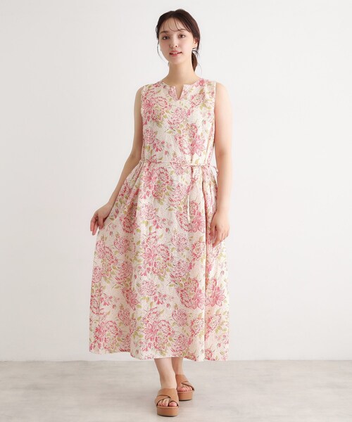 LAURA ASHLEY(ローラアシュレイ)の「【リネン100%/洗える】リリス柄ワンピース(ワンピース・レディース・ピンク系その他/ブルー系・38)」の4枚目の写真