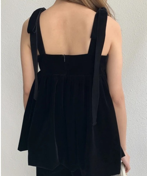 BIRTHDAY BASH(バースデイバッシュ)の「SALLY VELOUR RIBBON CAMISOLE TOPS(Tシャツ/カットソー・レディース・ブラック・MEDIUM/SMALL)」の6枚目の写真