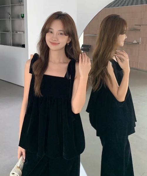 BIRTHDAY BASH(バースデイバッシュ)の「SALLY VELOUR RIBBON CAMISOLE TOPS(Tシャツ/カットソー・レディース・ブラック・MEDIUM/SMALL)」の10枚目の写真