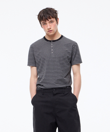 LEARVE（ルアブ）の「ストライプスナップヘンリーネックハーフTシャツブラック（Tシャツ/カットソー）」