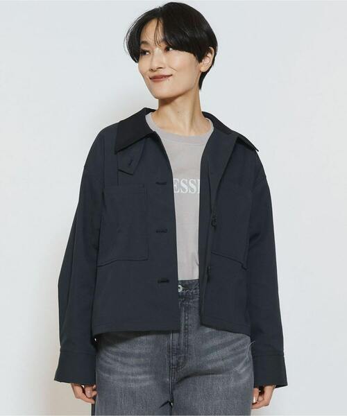 feerique（フィーリック）の「feerique ポリエステルツイルワイドクロップドジャケット［セットアップ可能］（デニムジャケット・レディース・ベージュ/チャコールグレー・1/2）」の2枚目の写真