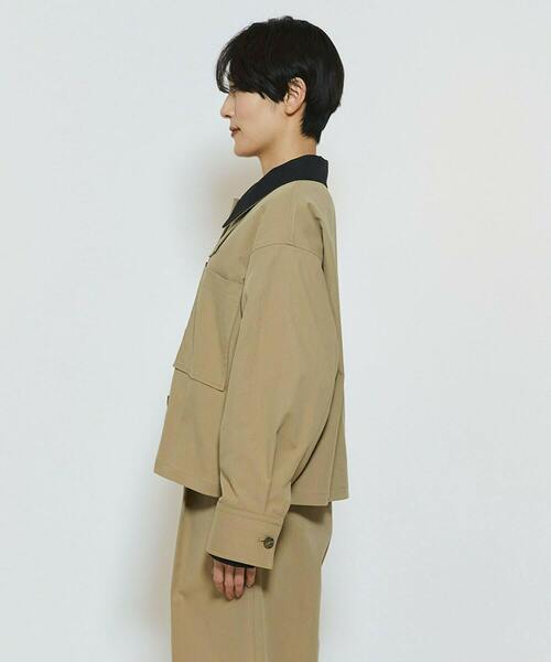 feerique（フィーリック）の「feerique ポリエステルツイルワイドクロップドジャケット［セットアップ可能］（デニムジャケット・レディース・ベージュ/チャコールグレー・1/2）」の19枚目の写真