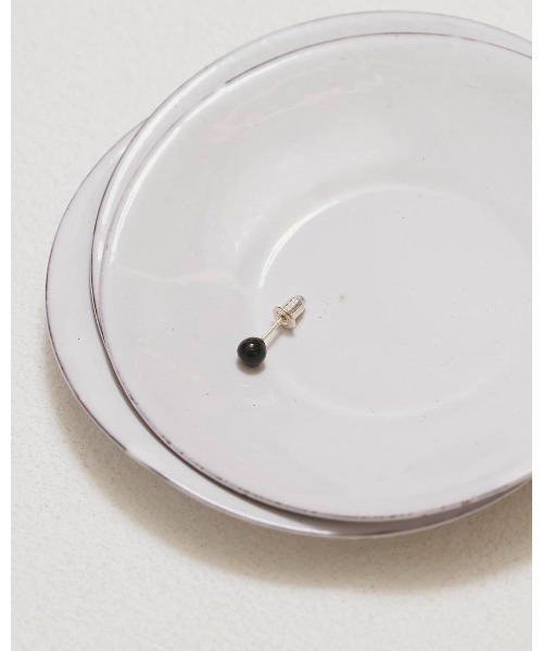 TODAYFUL（トゥデイフル）の「TODAYFUL Mini Dot Pierce（イヤリング・レディース・ブラック・FREE）」の3枚目の写真