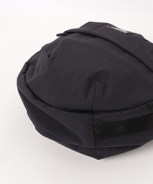 ADAM ET ROPE'（アダムエロペ）の「GREGO SUSZY ROUND CROSS BODY（トートバッグ・メンズ・ブラック・FREE）」の3枚目の写真