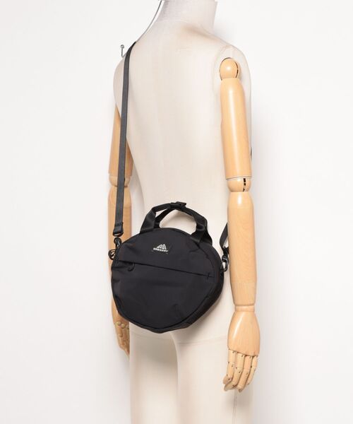 ADAM ET ROPE'（アダムエロペ）の「GREGO SUSZY ROUND CROSS BODY（トートバッグ・メンズ・ブラック・FREE）」の5枚目の写真