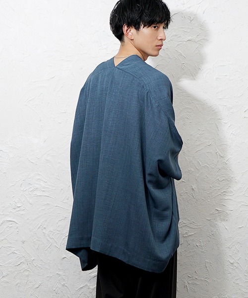 MinoriTY(マイノリティ)の「【MinoriTY】リネンタッチBIGポンチョ メンズ 夏服 ユニセックス 半袖 ワイド(その他アウター・メンズ・ブルー/ライトブラウン/チャコール・S/M/L)」の5枚目の写真
