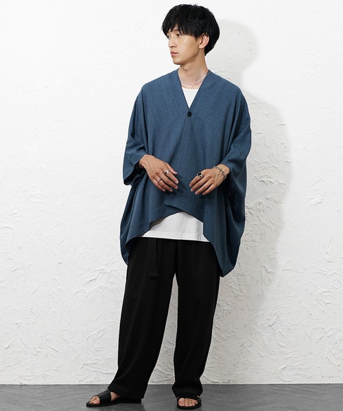 MinoriTY(マイノリティ)の「【MinoriTY】リネンタッチBIGポンチョ メンズ 夏服 ユニセックス 半袖 ワイド(その他アウター・メンズ・ブルー/ライトブラウン/チャコール・S/M/L)」の9枚目の写真