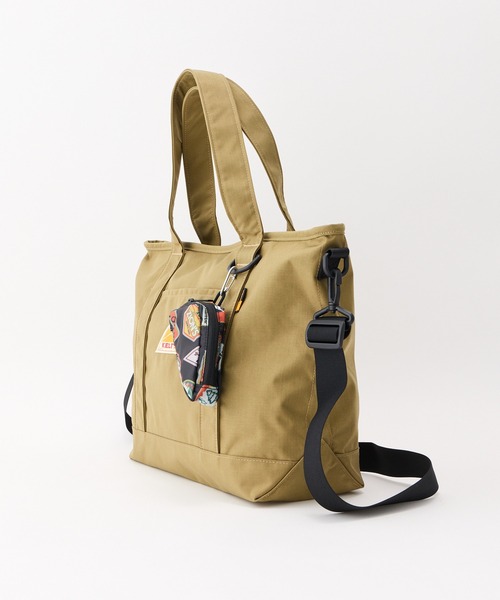 KELTY(ケルティ)の「総柄ポーチ付/限定モデル【KELTY】LIMITED ZIP TOTE S(トートバッグ・レディース・タン/ブラック/オリーブ・ONE SIZE)」の11枚目の写真