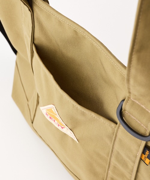 KELTY(ケルティ)の「総柄ポーチ付/限定モデル【KELTY】LIMITED ZIP TOTE S(トートバッグ・レディース・タン/ブラック/オリーブ・ONE SIZE)」の13枚目の写真