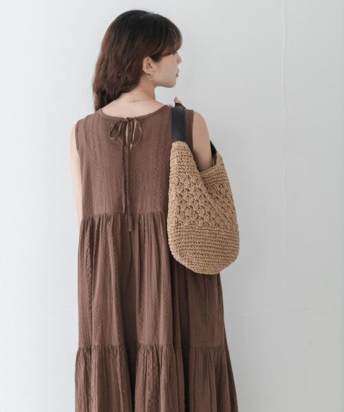 URBAN RESEARCH Sonny Label(アーバンリサーチサニーレーベル)の「コットンティアードサッカーワンピース(ワンピース・レディース・ブラウン/ブラック/レッド・FREE)」の12枚目の写真