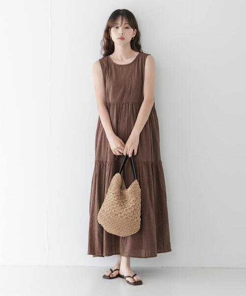 URBAN RESEARCH Sonny Label(アーバンリサーチサニーレーベル)の「コットンティアードサッカーワンピース(ワンピース・レディース・ブラウン/ブラック/レッド・FREE)」の14枚目の写真