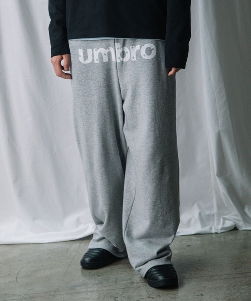 ALAND(エーランド)の「【UNISEX】ALAND×UMBRO/裏毛バレルパンツ(SET UP着用可能)(スウェットパンツ・レディース・ブラック/グレー/ブルー・LARGE/SMALL)」の5枚目の写真