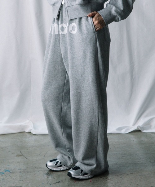 ALAND(エーランド)の「【UNISEX】ALAND×UMBRO/裏毛バレルパンツ(SET UP着用可能)(スウェットパンツ・レディース・ブラック/グレー/ブルー・LARGE/SMALL)」の11枚目の写真