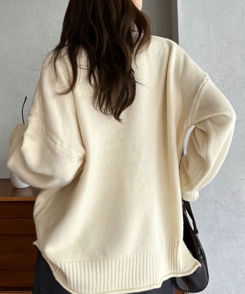 Eclat one(エクラワン)の「【Eclat one】ドロップショルダー クルーネック ルーズ ニットセーター(ニット/セーター・レディース・アイボリー/チャコールグレー/レッド/モスグリーン・FREE)」の7枚目の写真