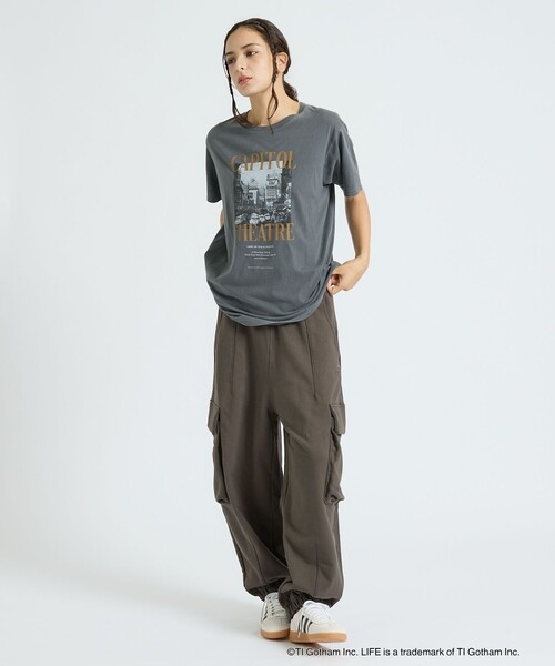 GOOD ROCK SPEED（グッドロックスピード）の「【GOOD ROCK SPEED/グッドロックスピード】LIFE PICTURE COLLECTIONモノクロフォトTEE/Tシャツ/グラフィックTEE【WEB限定】（Tシャツ/カットソー・レディース・ブラウン/チャコールグレー/ベージュ・フリー）」の5枚目の写真