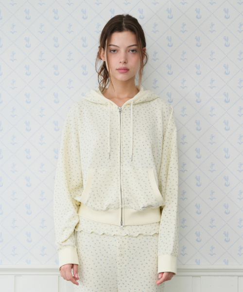 AMESWORLDWIDE(アメスワールドワイド)の「CLASSIC FLOWER WAFFLE HOODIE ZIP-UP CREAM(パーカー・レディース・その他・FREE)」の7枚目の写真