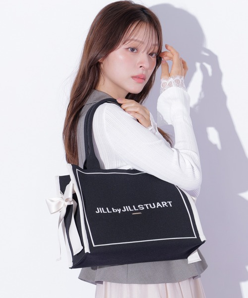 JILL by JILL STUART（ジルバイジルスチュアート）の「サイドリボンニットトートバッグ（ショルダーバッグ・レディース・ブラック/ピンク・FREE）」の3枚目の写真