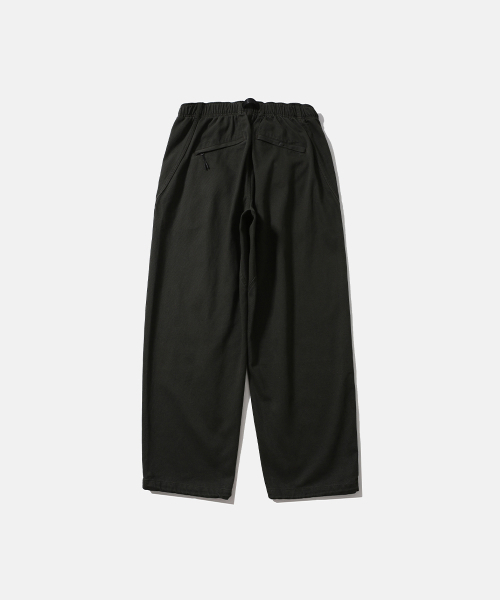MOIF（モイフ）の「[AW26] コンフィー オフィサー チノパンツ / フォレストナイト（その他パンツ・レディース・その他・1(S)/2(M)/3(L)）」の2枚目の写真