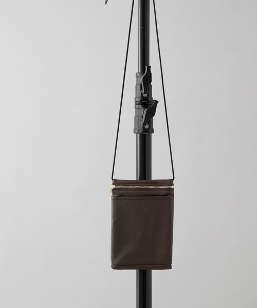 STANDARD SUPPLY（スタンダードサプライ）の「『別注』STANDARD SUPPLY×DOORS　SLING PURSE M/L（ショルダーバッグ・メンズ・グレー/ブラック/ブラウン・ONE）」の22枚目の写真