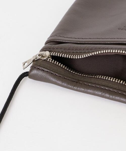 STANDARD SUPPLY（スタンダードサプライ）の「『別注』STANDARD SUPPLY×DOORS　SLING PURSE M/L（ショルダーバッグ・メンズ・グレー/ブラック/ブラウン・ONE）」の19枚目の写真