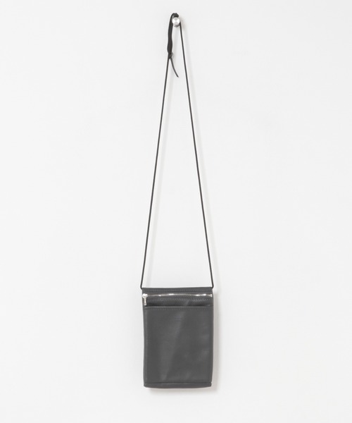 STANDARD SUPPLY（スタンダードサプライ）の「『別注』STANDARD SUPPLY×DOORS　SLING PURSE M/L（ショルダーバッグ・メンズ・グレー/ブラック/ブラウン・ONE）」の8枚目の写真