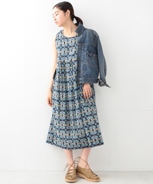 BEAMS BOY（ビームスボーイ）の「OZ CREATION / バティック 切替ノースリーブワンピース（ワンピース・レディース・グリーン/ブルー・ONE SIZE）」の4枚目の写真