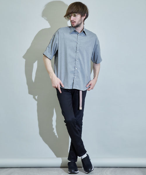 UNITED TOKYO（ユナイテッドトウキョウ）の「リラックスショートスリーブシャツ（シャツ/ブラウス・メンズ・ピンク/グレー/オフホワイト・3/1/2）」の5枚目の写真