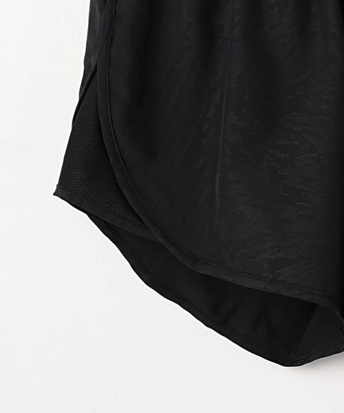 NIKE（ナイキ）の「NIKE（ナイキ） ウィメンズ DRI-FIT モダンテンポ アンラインド ショート（その他パンツ・レディース・ブラック・MEDIUM/SMALL）」の11枚目の写真