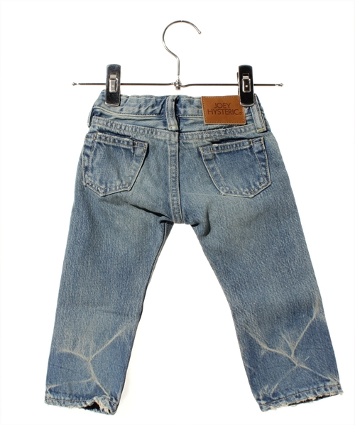 JOEY HYSTERIC(ジョーイヒステリック)の「UPR加工デニムストレートPT(デニムパンツ・キッズ・インディゴブルー・X-SMALL/SMALL/MEDIUM)」の2枚目の写真