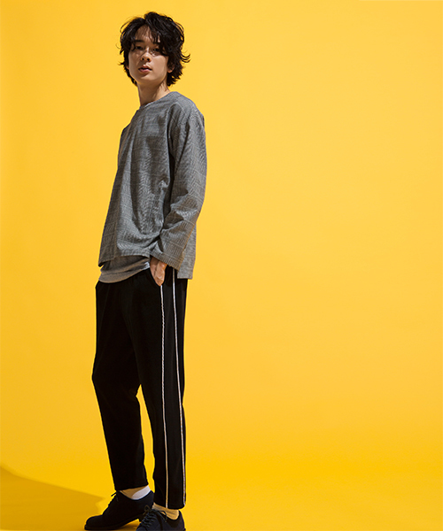 WEGO（ウィゴー）の「WEGO/ベロアトラックパンツ（その他パンツ・メンズ・ブラック/ネイビー・MEDIUM/LARGE）」の18枚目の写真