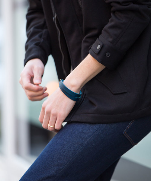 NANO universe（ナノユニバース）の「ダブルイタリーレザーブレス（ブレスレット・メンズ・ブラック/ネイビー/イエロー/キャメル/レッド・FREE）」の16枚目の写真