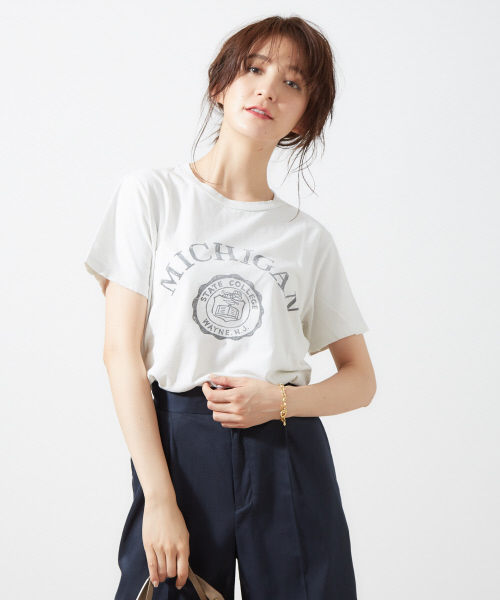 REMI RELIEF(レミレリーフ)の「REMI RELIEF プリントT(Tシャツ/カットソー・レディース・オフホワイト/ベージュ/ブラック・FREE)」の2枚目の写真