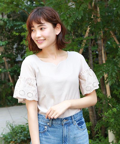 apres jour(アプレジュール)の「ハートネック袖レーストップス【ZOZOTOWN限定アイテム】(Tシャツ/カットソー・レディース・ブラック/ベージュ/オフホワイト・フリー)」の4枚目の写真